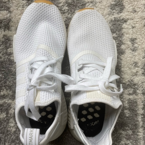 adidas NMD R1 white gum 2018 men’s size 8 - Picture 3 of 4